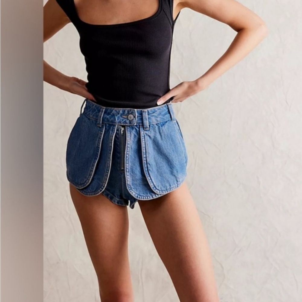 Free People We The Free Prince Street Denim Shorts Size 28 - Picture 2 of 11